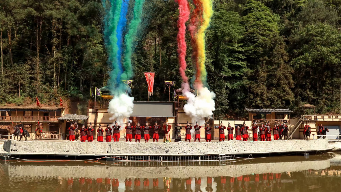 重庆迎龙峡景区成功策划巴国传奇之《风云迎龙峡》